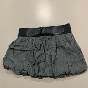 Beautiful skirt with built-in belt detail